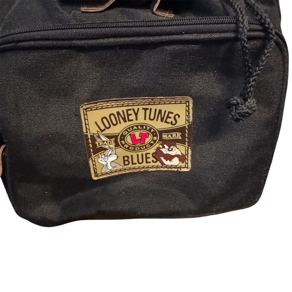Vintage Looney Tunes Warner Brothers bugs bunny taz 90’s backpack crossbody bag - Picture 2 of 6